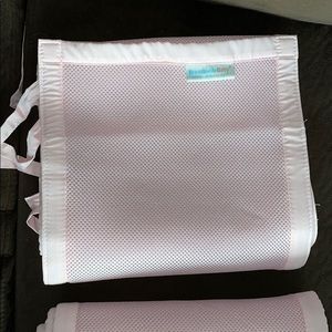 Breathablebaby crib liner (pink)